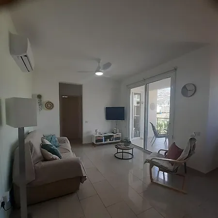 Hilltop View Peyia Apartment